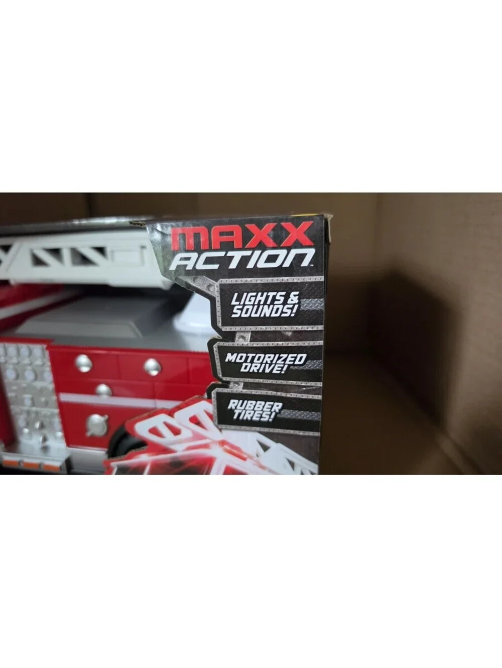 NEW MAXX ACTION MEGA MOTORIZED FIRETRUCK LIGHTS/SOUNDS, RUBBER TIRES LADDER, # 4